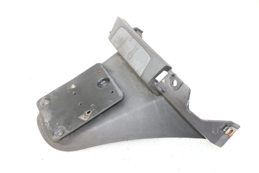 photo de PARAFANGO POSTERIORE PIAGGIO LXV 4T 50 (2009 - 2013) - Primo piano tecnico