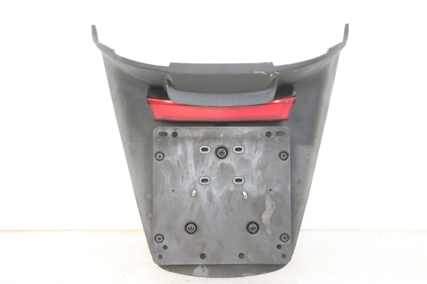 photo de PARAFANGO POSTERIORE PIAGGIO MP3 LT 300 (2010 - 2016) - Zoom sullo stato d'uso