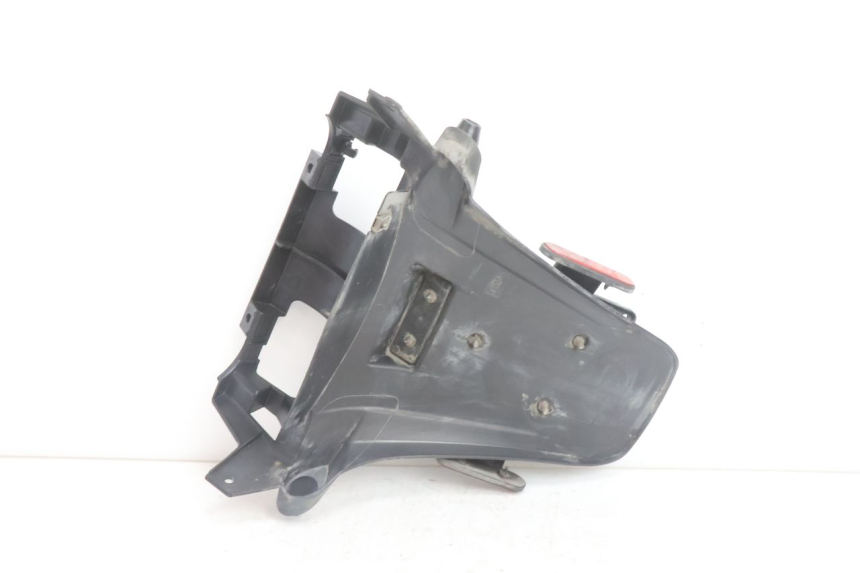 photo de PARAFANGO POSTERIORE PIAGGIO MP3 500 (2016 - 2018) - Primo piano tecnico
