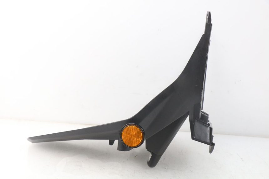 photo de Parafango posteriore MBK MW TRYPTIK 125 (2017 - 2022) - Dettagli dei punti di fissaggio