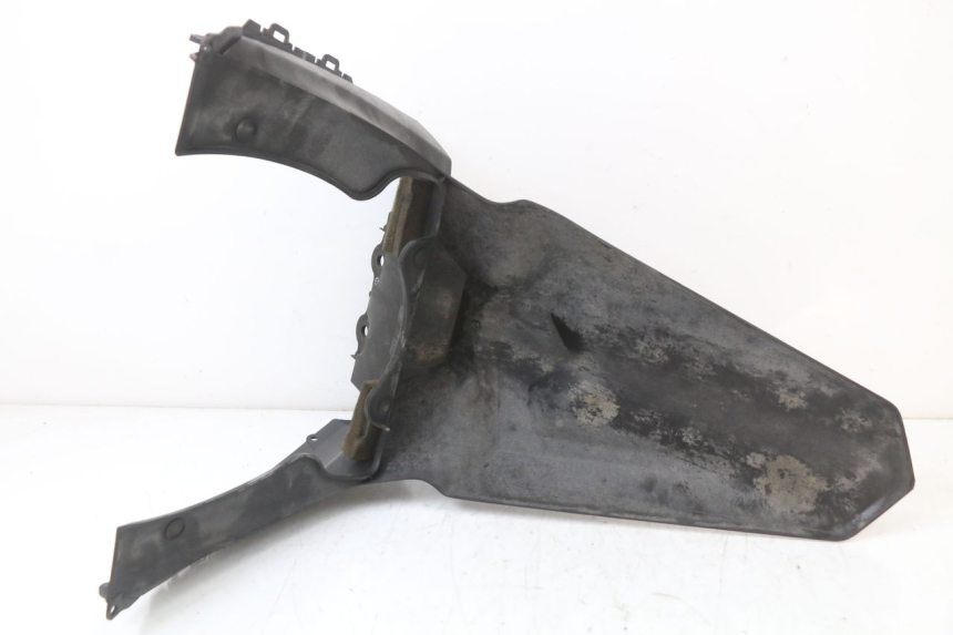 photo de PARAFANGO POSTERIORE MBK MW TRYPTIK 125 (2014 - 2016) - Primo piano tecnico