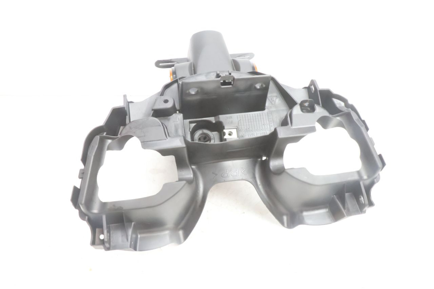 photo de PARAFANGO POSTERIORE YAMAHA N-MAX NMAX 125 (2021 - 2024) - Altra angolazione