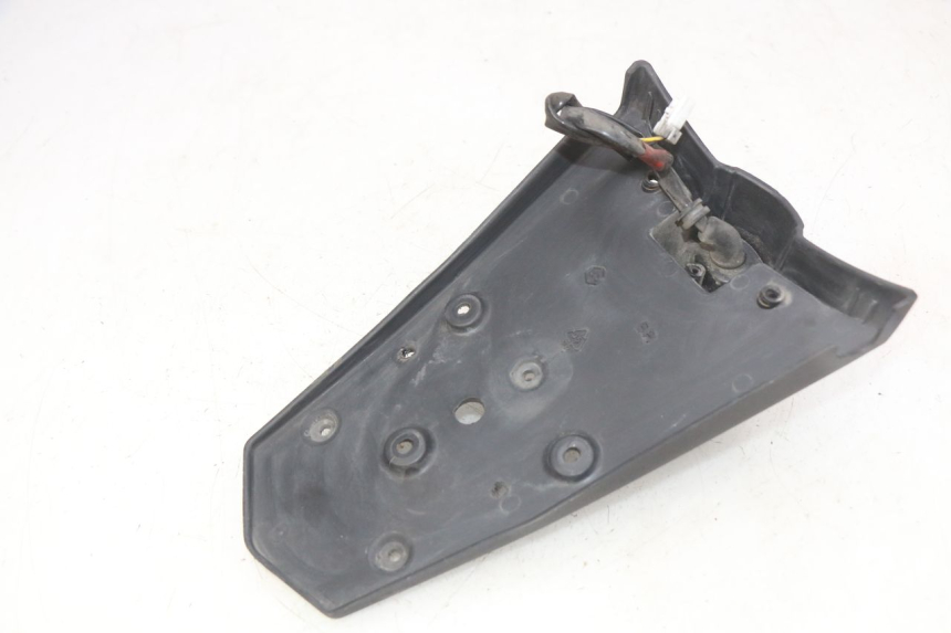 photo de PARAFANGO POSTERIORE GILERA NEXUS 125 (2009 - 2013) - Zoom sullo stato d'uso