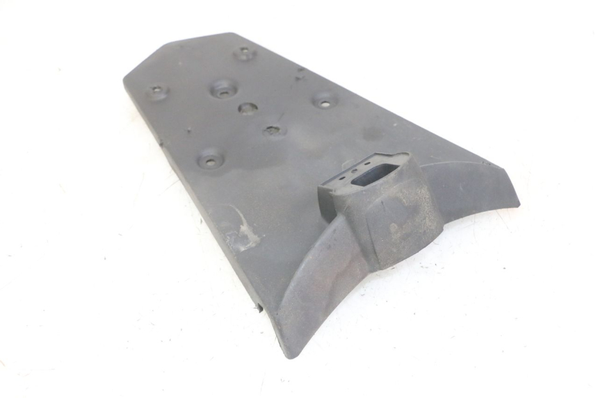 photo de PARAFANGO POSTERIORE GILERA NEXUS 125 (2009 - 2013) - Altra angolazione