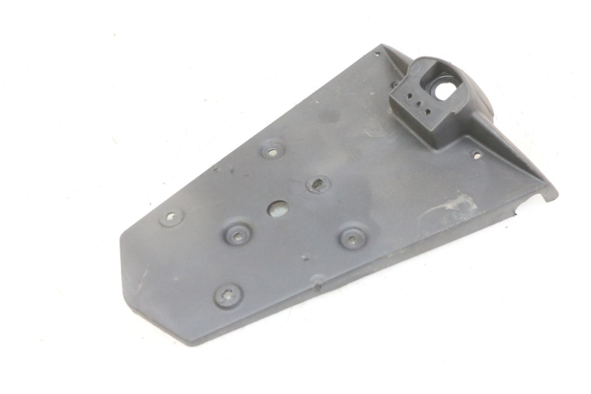 photo de PARAFANGO POSTERIORE GILERA NEXUS 125 (2009 - 2013) - Primo piano tecnico