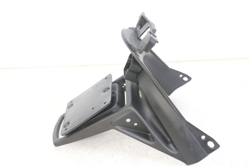 photo de PARAFANGO POSTERIORE PIAGGIO NRG POWER PUREJET 50 (2018 - 2021) - Primo piano tecnico