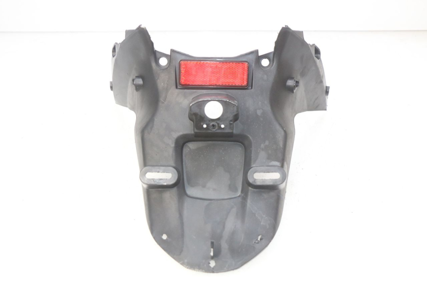 photo de PARAFANGO POSTERIORE SYM ORBIT 2 2T 50 (2008 - 2018) - Primo piano tecnico