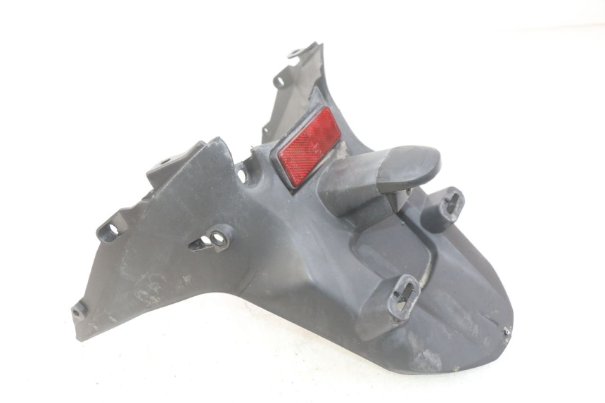 photo de PARAFANGO POSTERIORE SYM ORBIT 2 4T 50 (2008 - 2017) - Altra angolazione