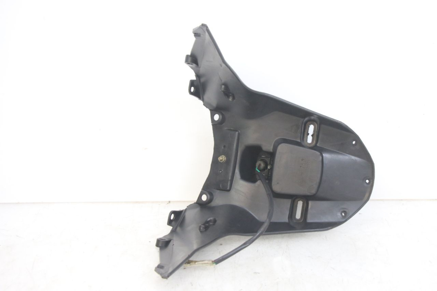 photo de PARAFANGO POSTERIORE SYM ORBIT 2 TS 2T 50 (2011 - 2016) - Altra angolazione