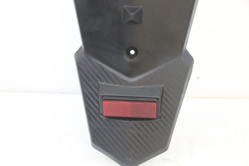 photo de PARAFANGO POSTERIORE SYM ORBIT III 3 4T 50 (2021 - 2025) - Primo piano tecnico