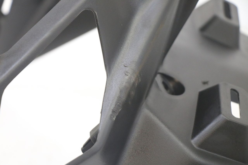 photo de PARAFANGO POSTERIORE SYM ORBIT III 3 4T 50 (2021 - 2025) - Stato della superficie e materiale