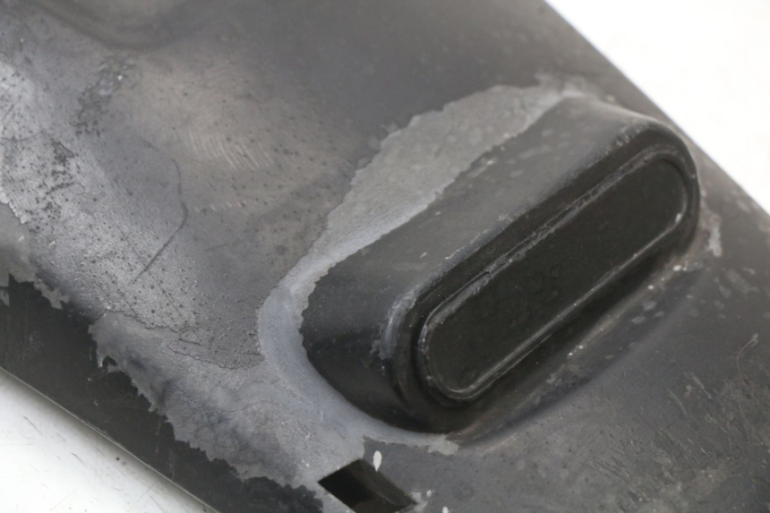 photo de PARAFANGO POSTERIORE MBK OVETTO 2T 50 (2007 - 2017) - Dettagli dei punti di fissaggio