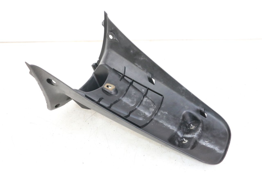 photo de PARAFANGO POSTERIORE MBK OVETTO ONE 2T 50 (2013 - 2017) - Zoom sullo stato d'uso