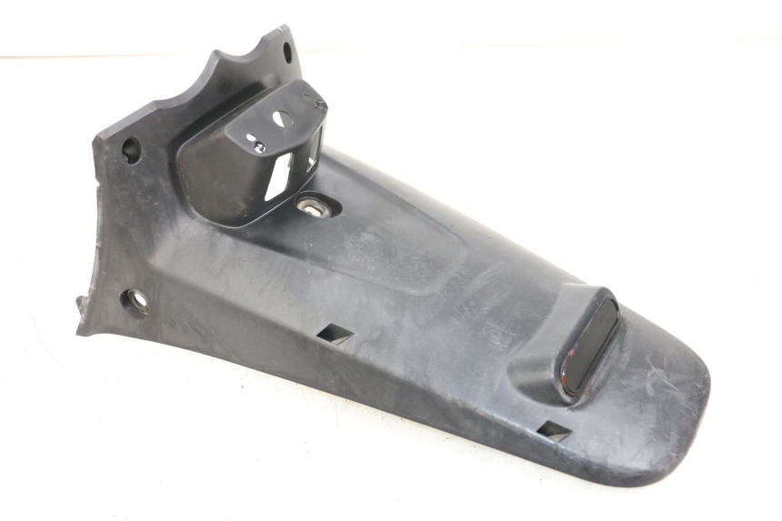 photo de PARAFANGO POSTERIORE MBK OVETTO ONE 2T 50 (2013 - 2017) - Primo piano tecnico