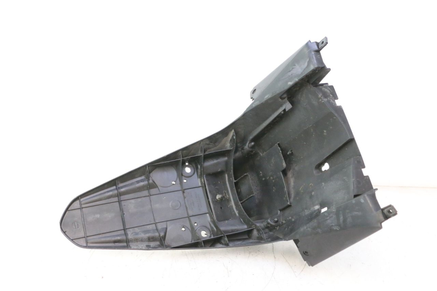photo de PARAFANGO POSTERIORE HONDA PCX (JF28) 125 (2009 - 2011) - Zoom sullo stato d'uso
