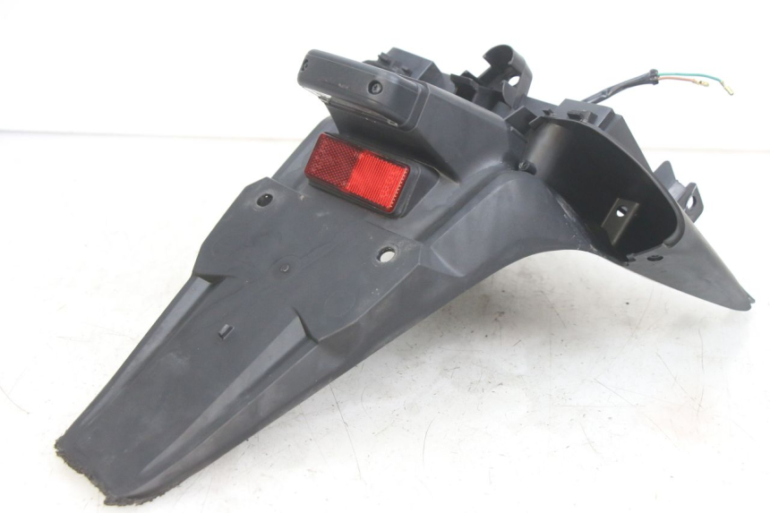 photo de PARAFANGO POSTERIORE HONDA PCX (JF47) 125 (2012 - 2013) - Altra angolazione