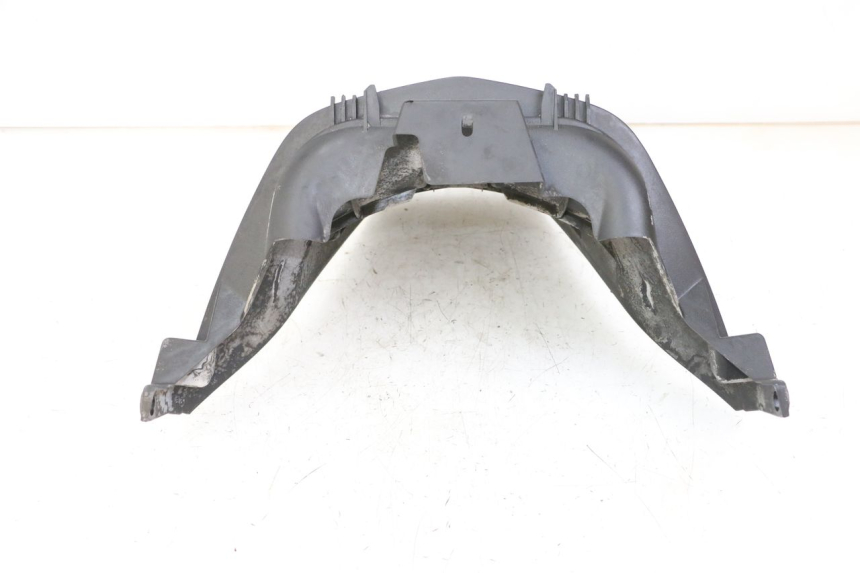 photo de PARAFANGO POSTERIORE PEUGEOT CITYSTAR 50 (2013 - 2017) - Primo piano tecnico