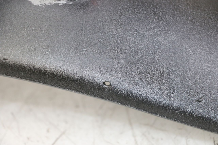 photo de PARAFANGO POSTERIORE PIAGGIO BEVERLY 125 (1998 - 2005) - Primo piano tecnico