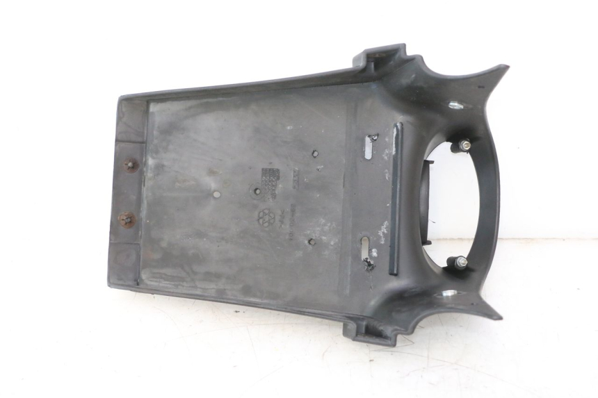 photo de PARAFANGO POSTERIORE MZ RT 125 (2000 - 2008) - Altra angolazione