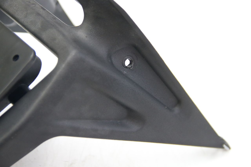 photo de PARAFANGO POSTERIORE GILERA RUNNER SP 50 (2009 - 2017) - Dettagli dei punti di fissaggio