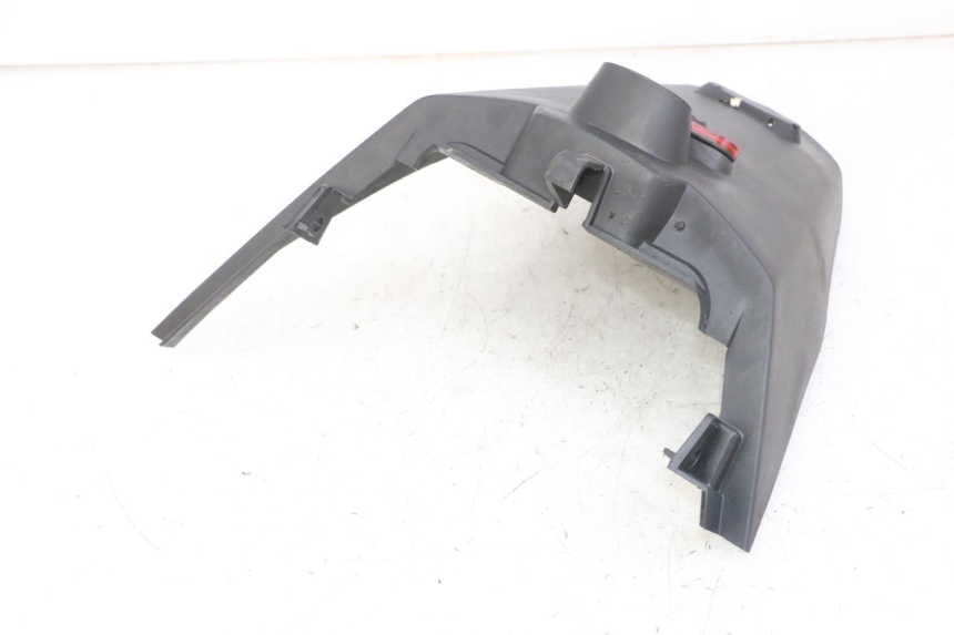 photo de PARAFANGO POSTERIORE PEUGEOT SATELIS 125 (2013 - 2018) - Zoom sullo stato d'uso