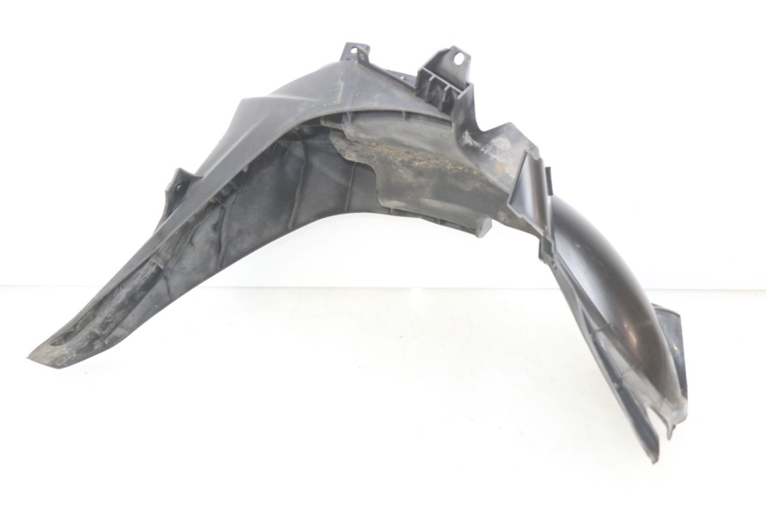 photo de PARAFANGO POSTERIORE SUZUKI SIXTEEN 125 (2008 - 2010) - Primo piano tecnico