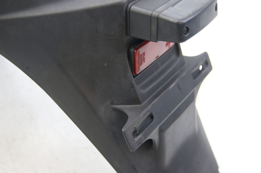 photo de PARAFANGO POSTERIORE SUZUKI SIXTEEN 125 (2008 - 2010) - Altra vista dell'articolo