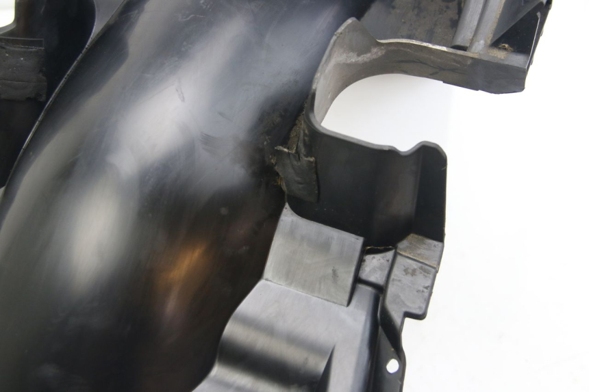 photo de PARAFANGO POSTERIORE SUZUKI SIXTEEN 125 (2008 - 2010) - Ispezione visiva dettagliata