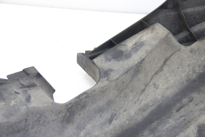 photo de PARAFANGO POSTERIORE SUZUKI SIXTEEN 125 (2008 - 2010) - Primo piano tecnico