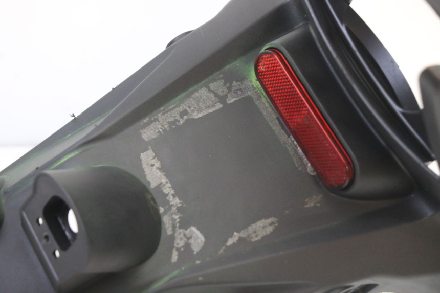 photo de PARAFANGO POSTERIORE APRILIA SR 2T 50 (2018 - 2022) - Altra angolazione