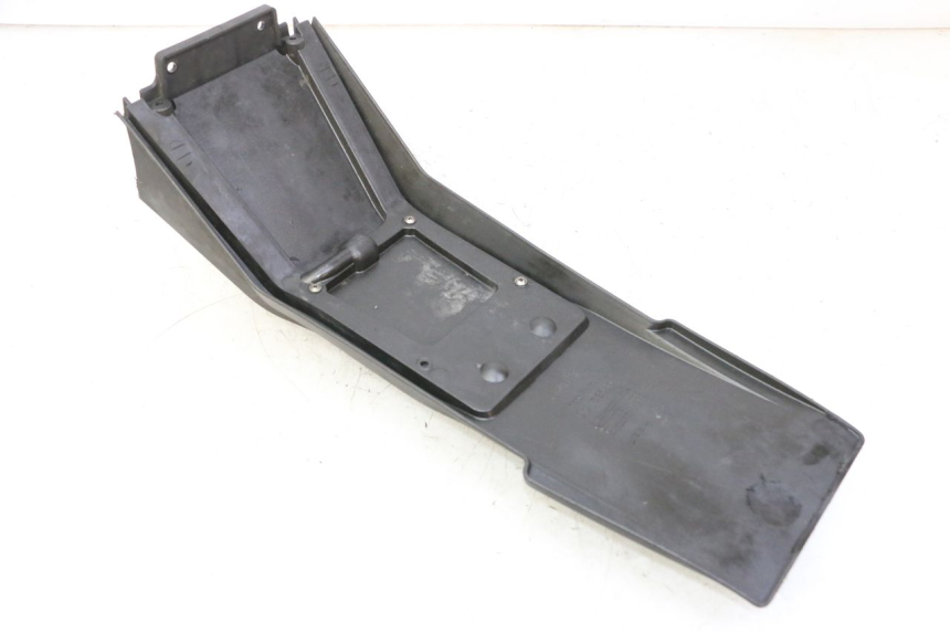 photo de PARAFANGO POSTERIORE APRILIA SR R 2T LC 50 (2018 - 2021) - Zoom sullo stato d'uso