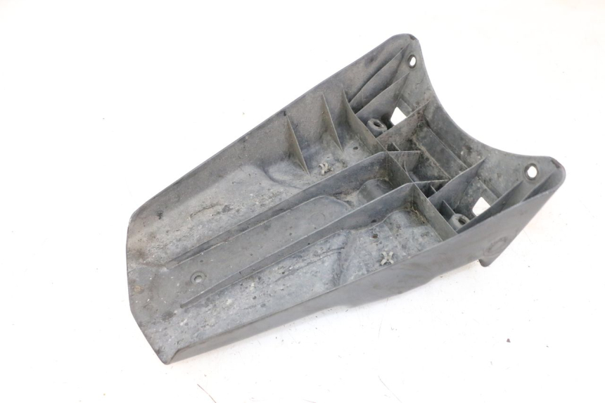 photo de PARAFANGO POSTERIORE HONDA ST PAN EUROPEAN 1300 (2002 - 2013) - Dettaglio del componente