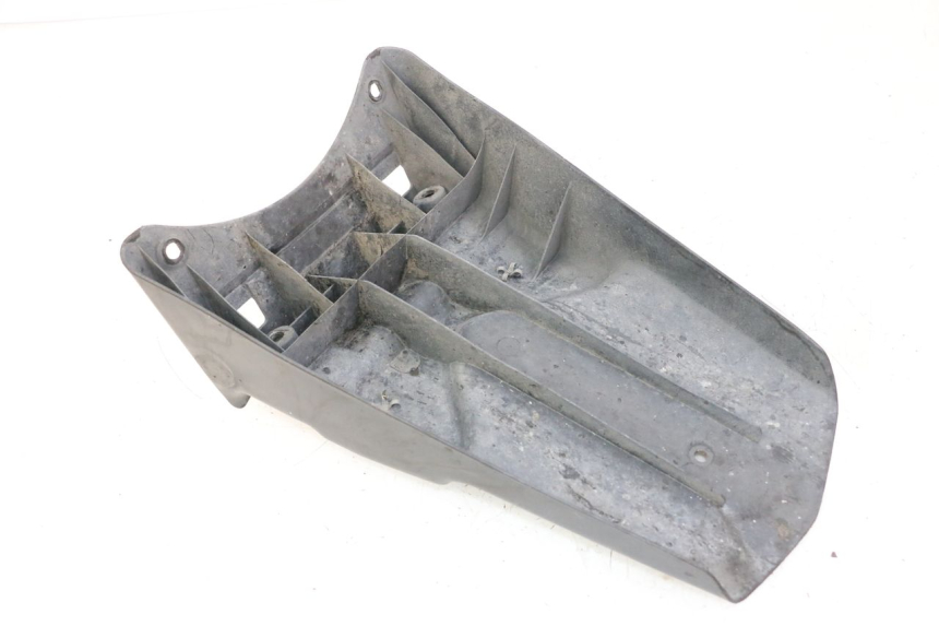 photo de PARAFANGO POSTERIORE HONDA ST PAN EUROPEAN 1300 (2002 - 2013) - Zoom sullo stato d'uso