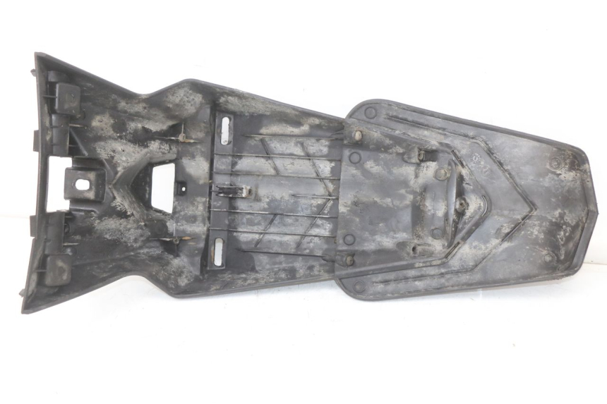 photo de PARAFANGO POSTERIORE KYMCO SUPER 8 4T 50 (2021 - 2024) - Dettagli dei punti di fissaggio