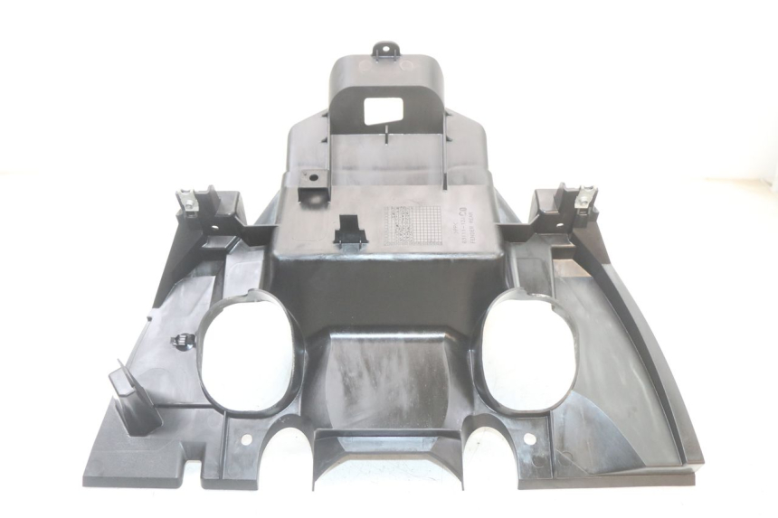 photo de PARAFANGO POSTERIORE SUZUKI BURGMAN 125 (2018 - 2021) - Primo piano tecnico