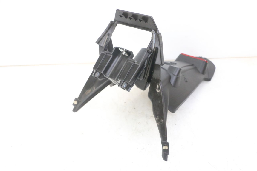 photo de PARAFANGO POSTERIORE APRILIA SXR 50 (2021 - 2023) - Stato della superficie e materiale