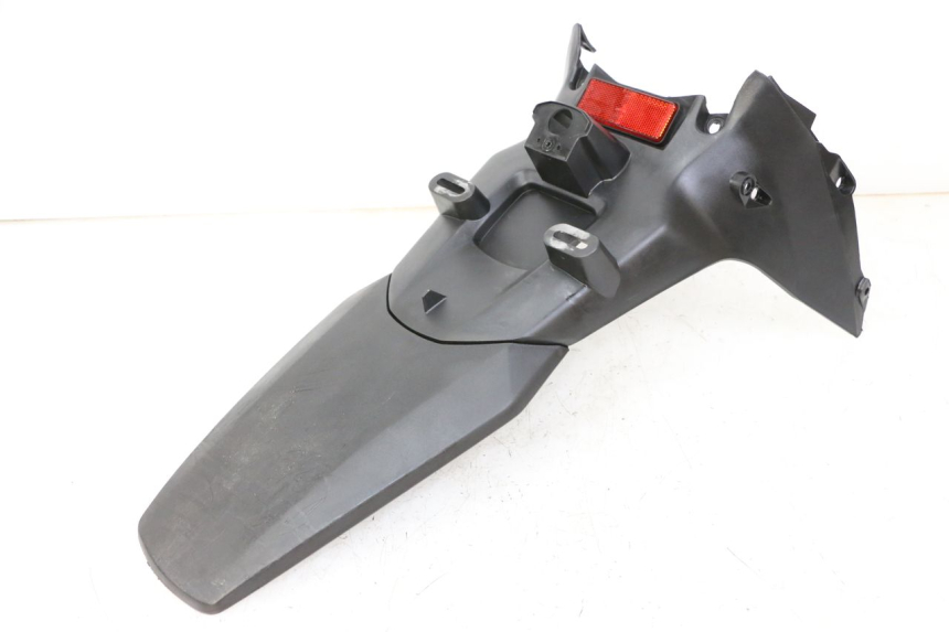 photo de PARAFANGO POSTERIORE SYM ORBIT 2 4T 50 (2008 - 2017) - Altra angolazione