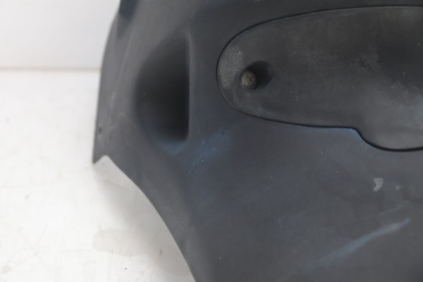 photo de PARAFANGO POSTERIORE PEUGEOT TREKKER 50 (1995 - 2004) - Altra angolazione