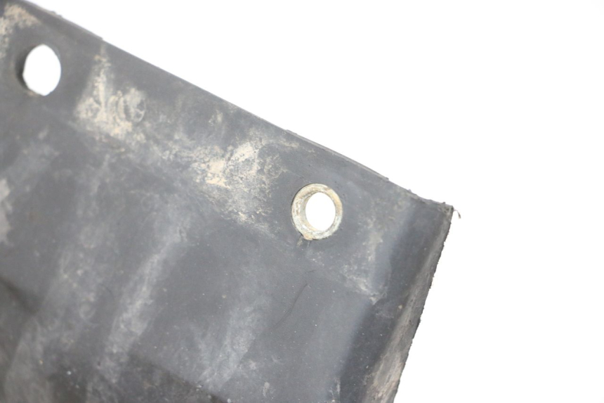 photo de PARAFANGO POSTERIORE YAMAHA TTR 125 (2000 - 2020) - Dettaglio del componente