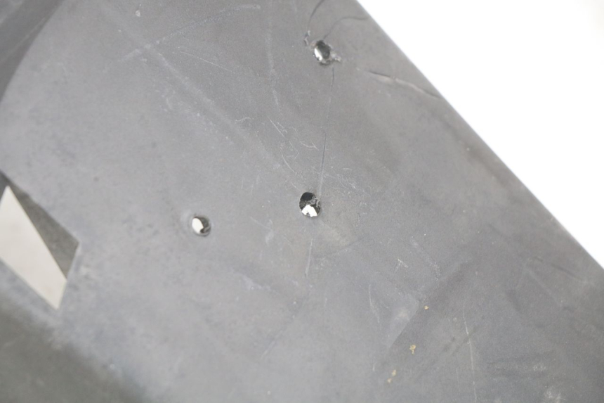 photo de PARAFANGO POSTERIORE PEUGEOT V-CLIC VCLIC 50 (2007 - 2013) - Primo piano tecnico