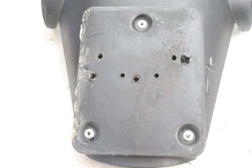 photo de PARAFANGO POSTERIORE PIAGGIO VESPA PRIMAVERA 2T 50 (2013 - 2018) - Primo piano tecnico