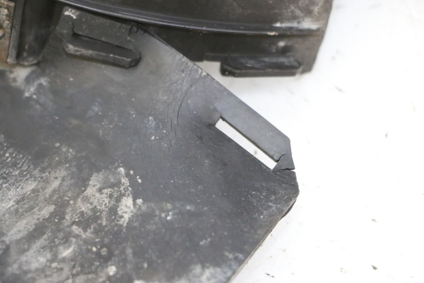 photo de PARAFANGO POSTERIORE PEUGEOT VIVACITY NEW 4T 50 (2008 - 2017) - Altra angolazione