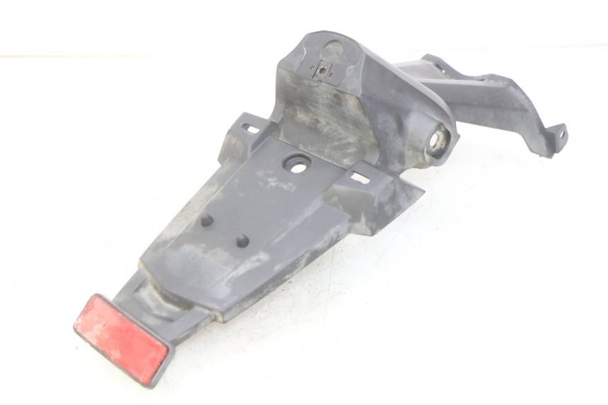 photo de PARAFANGO POSTERIORE SYM WOLF SB 125 (2011 - 2018) - Vista principale