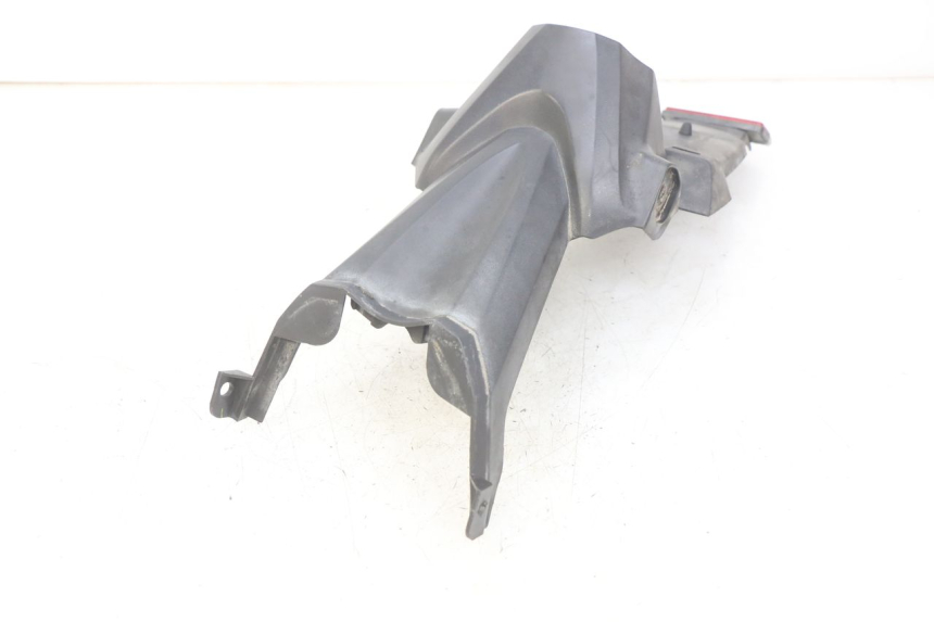 photo de PARAFANGO POSTERIORE SYM WOLF SB 125 (2011 - 2018) - Altra angolazione