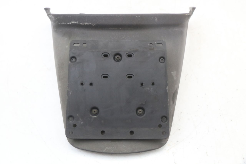 photo de PARAFANGO POSTERIORE PIAGGIO X8 125 (2004 - 2007) - Zoom sullo stato d'uso