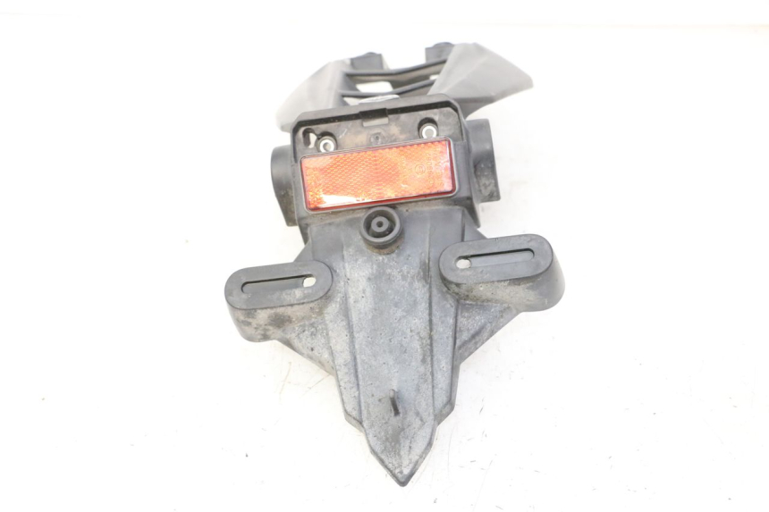 photo de PARAFANGO POSTERIORE YAMAHA XJ6 ABS 600 (2008 - 2016) - Stato della superficie e materiale