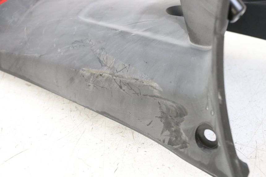 photo de Parafango posteriore YAMAHA NEOS NEO'S 4T 50 (2008 - 2016) - Primo piano tecnico