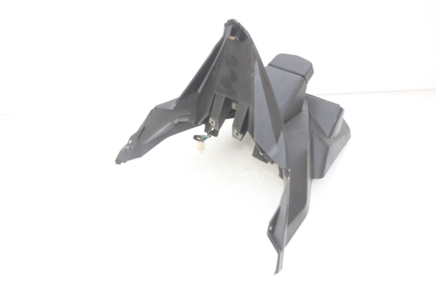 photo de PARAFANGO POSTERIORE YAMASAKI YM T 125 (2015 - 2020) - Altra angolazione