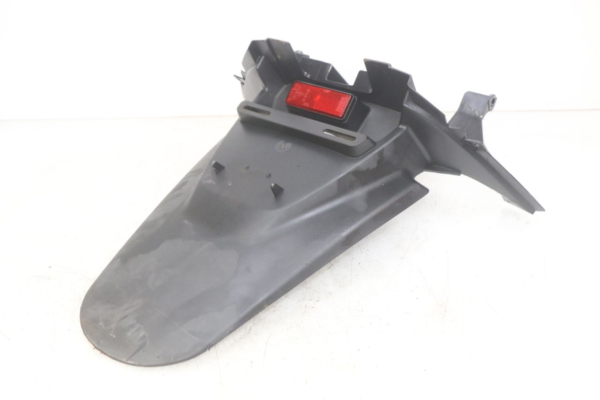 photo de PARAFANGO POSTERIORE YAMAHA YP MAJESTY 400 (2004 - 2008) - Primo piano tecnico