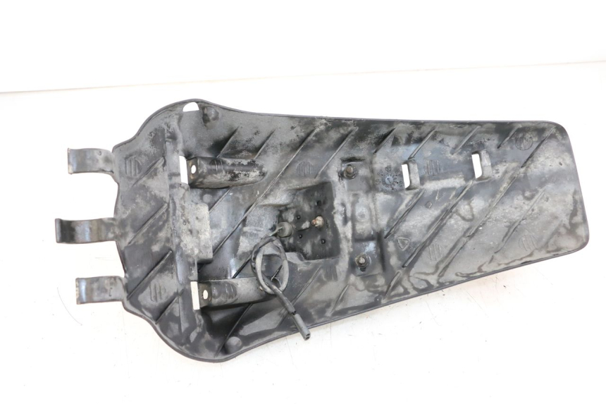 photo de Parafango posteriore YAMAHA YP MAJESTY 125 (2002 - 2006) - Dettaglio del componente